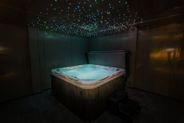 starry ceiling hot tub